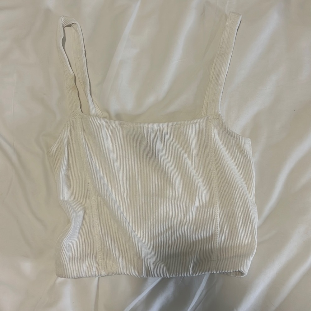 Crop tops